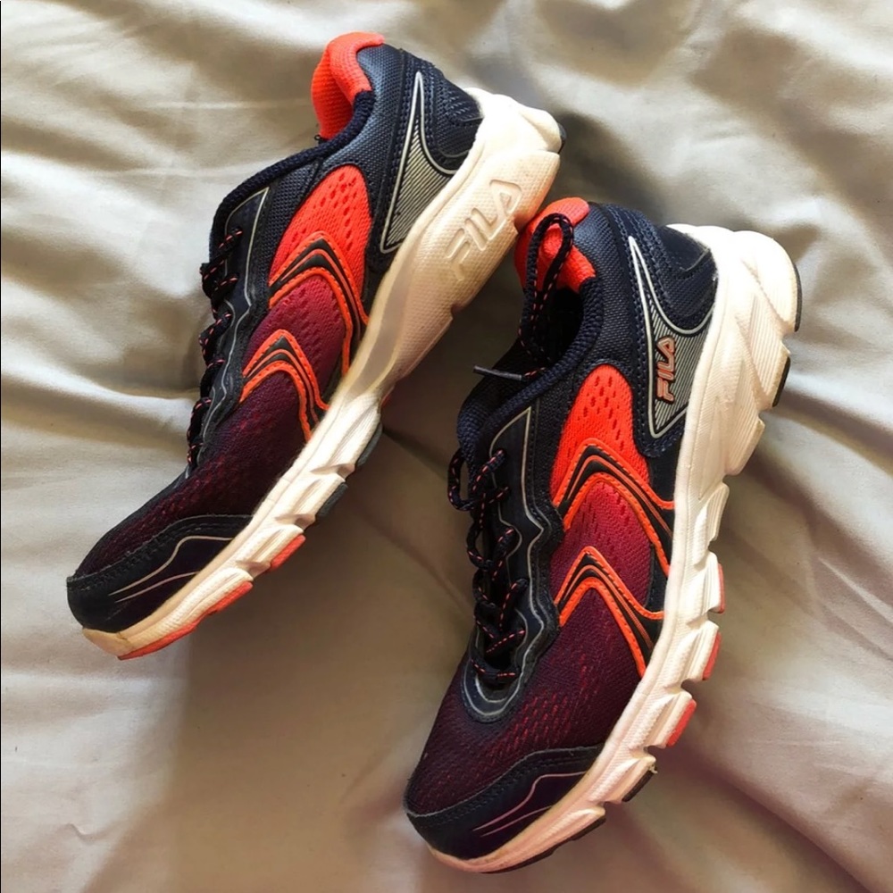 Running shoes